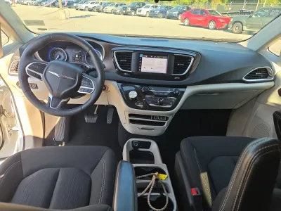 Used 2024 Chrysler Voyager LX FWD image 12