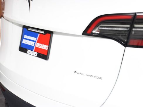 Used 2023 Tesla Model Y Long Range image 4