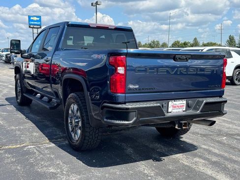 Used 2023 Chevrolet Silverado 2500 Custom w/ Custom Value Package AWD/4WD image 6