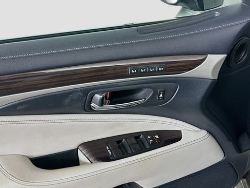 Used 2017 Lexus LS 460 w/ Ultra Luxury Package RWD image 15