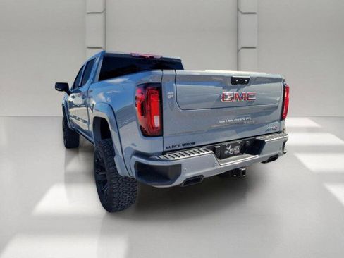 Used 2025 GMC Sierra 1500 AT4 w/ AT4 Premium Package AWD/4WD image 8