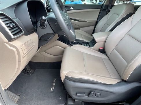 Used 2019 Hyundai Tucson Limited image 21