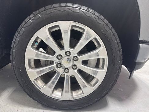 Used 2019 Chevrolet Silverado 1500 High Country image 4