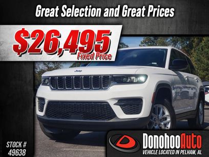 Used 2023 Jeep Grand Cherokee Laredo w/ Luxury Tech Group I