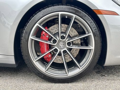 Used 2024 Porsche 911 Targa 4S image 16