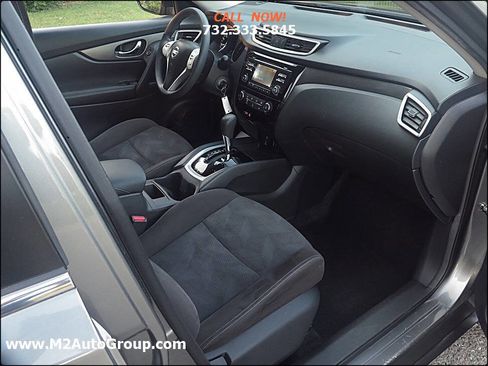 Used 2015 Nissan Rogue S image 17