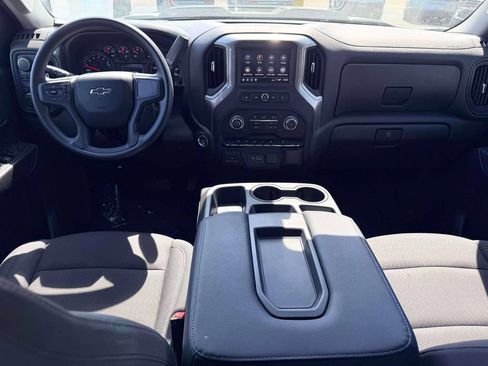 Used 2024 Chevrolet Silverado 1500 Custom Trail Boss AWD/4WD image 3