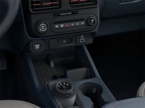 New 2025 Ford Maverick Lariat w/ 4K Tow Package image 16