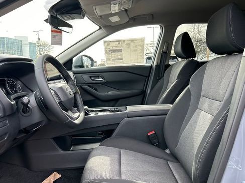 New 2026 Nissan Rogue SV w/ Cold Weather Package AWD/4WD image 10