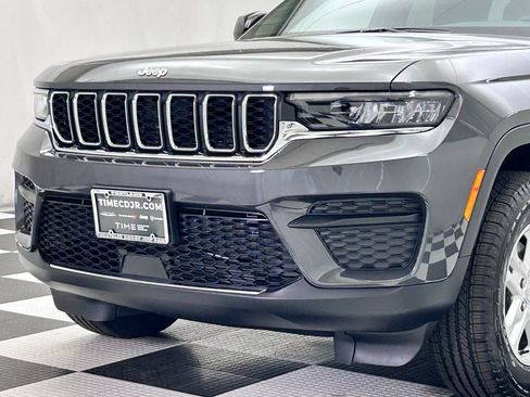 New 2025 Jeep Grand Cherokee Laredo w/ Trailer Tow Package image 5