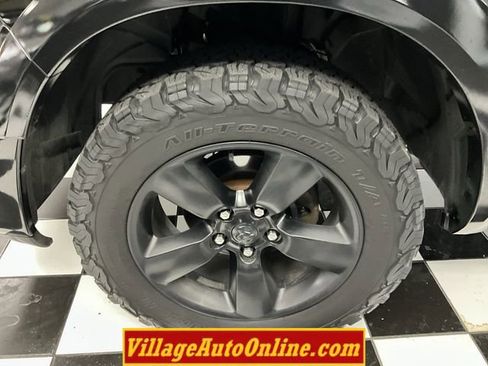 Used 2015 RAM 1500 Express w/ Black Ram 1500 Express Group image 10