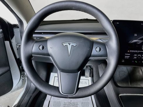 Used 2023 Tesla Model 3 Standard Range RWD image 12