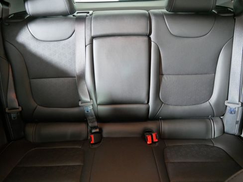 Used 2022 Chevrolet Bolt LT image 13