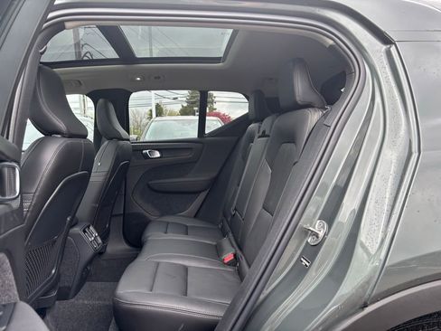 Certified 2026 Volvo XC40 B5 Core w/ Climate Package AWD/4WD image 19
