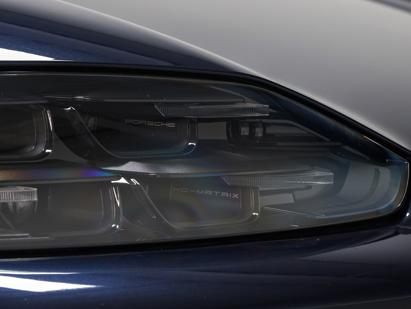 Certified 2026 Porsche Cayenne Turbo AWD/4WD image 18