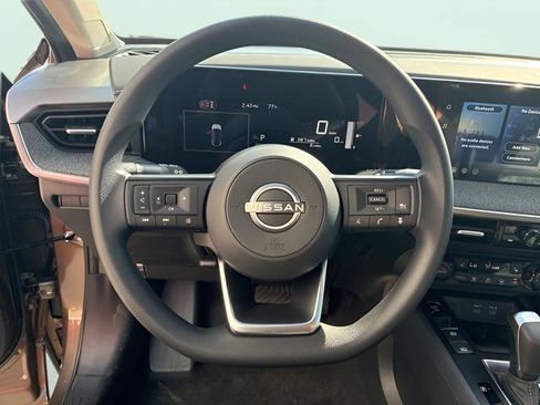 New 2026 Nissan Kicks SV w/ SV Premium Package FWD image 12