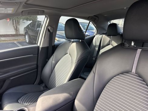 Used 2023 Toyota Camry SE w/ Convenience Package image 24