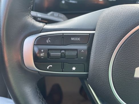 Used 2025 Kia Sportage EX image 26
