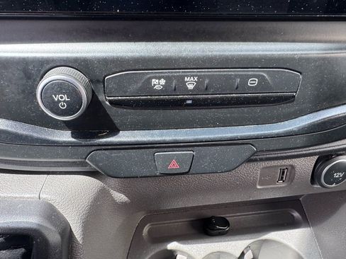 Used 2022 Ford Transit 350 DRW AWD w/ Interior Upgrade Package image 20