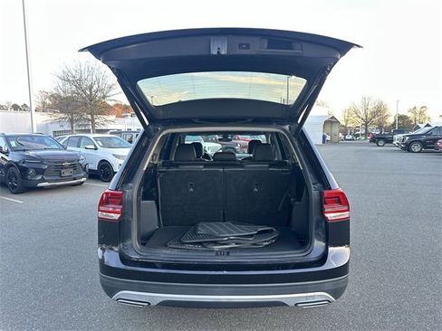 Used 2018 Volkswagen Atlas SE image 36
