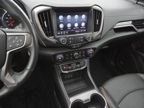 Used 2022 GMC Terrain AT4 w/ Infotainment Package II image 40