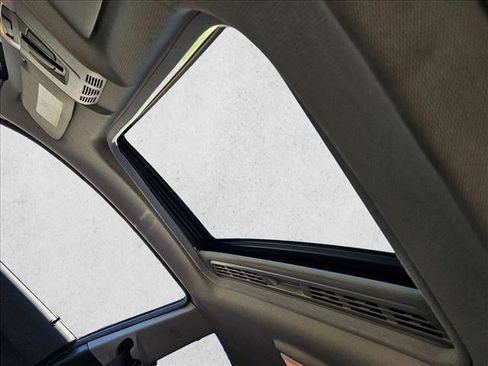 Used 2015 BMW 228i Coupe image 14