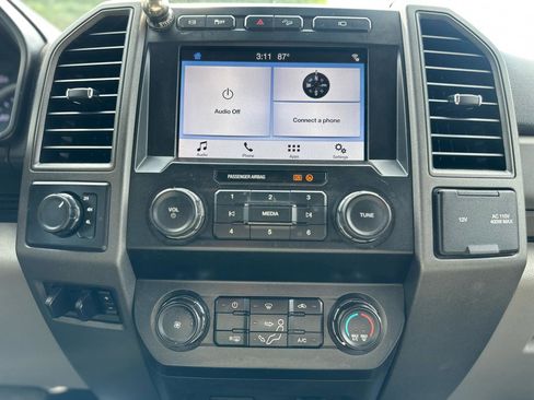 Used 2019 Ford F350 XL w/ STX Appearance Package AWD/4WD image 11