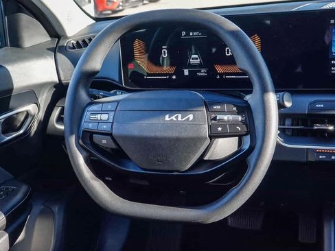 Certified 2025 Kia K4 LXS image 14