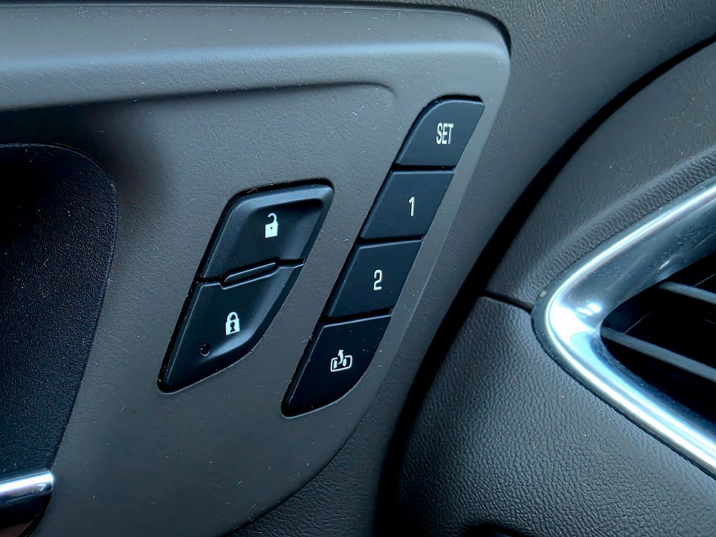 Used 2024 Chevrolet Malibu LT FWD image 21