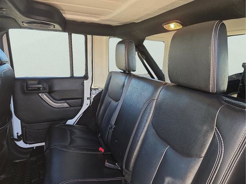 Used 2013 Jeep Wrangler Unlimited Sport image 10