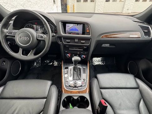 Used 2015 Audi Q5 2.0T Premium Plus w/ Technology Package image 10