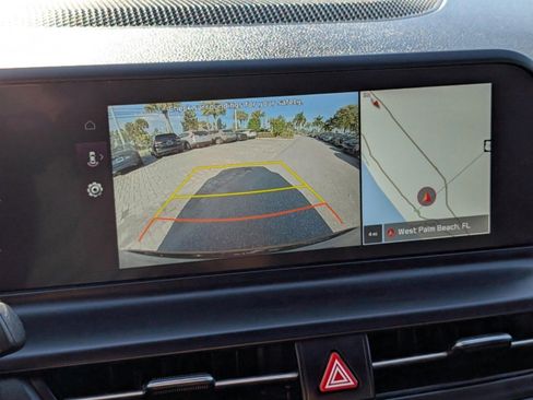 Certified 2024 Kia Seltos SX w/ SX Sunroof Package image 33