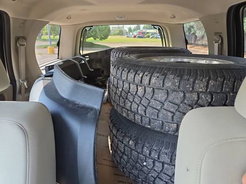 Used 2014 Ford Expedition XL AWD/4WD image 27