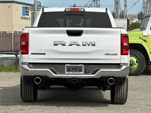 New 2026 RAM 1500 4x4 Crew Cab image 4