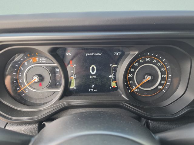 Used 2026 Jeep Wrangler Unlimited Rubicon AWD/4WD image 38