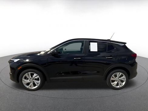 Used 2025 Buick Encore GX Preferred FWD image 9
