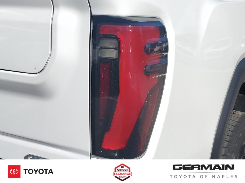 Used 2024 GMC Sierra 2500 AT4 w/ AT4 Premium Plus Package AWD/4WD image 17