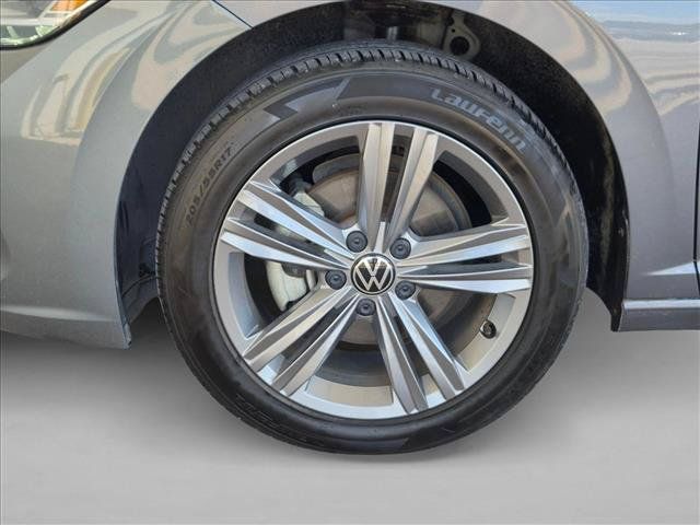 Used 2024 Volkswagen Jetta SE FWD image 23