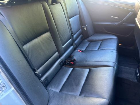 Used 2010 BMW 535i xDrive Wagon AWD/4WD image 25
