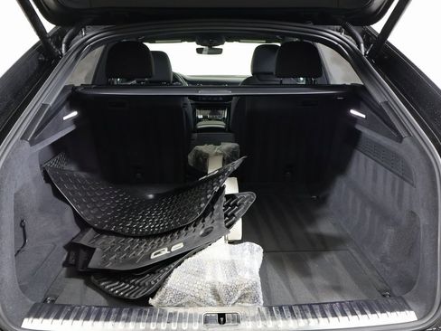 Used 2023 Audi Q8 Premium Plus w/ Premium Plus Package image 15