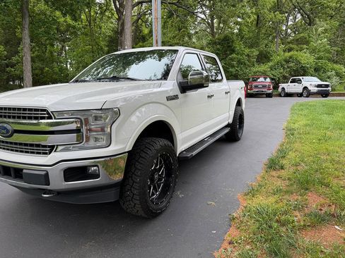 Used 2020 Ford F150 Lariat w/ Equipment Group 502A Luxury AWD/4WD image 3
