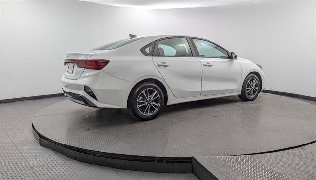 Used 2022 Kia Forte LXS w/ LXS Technology Package FWD image 8