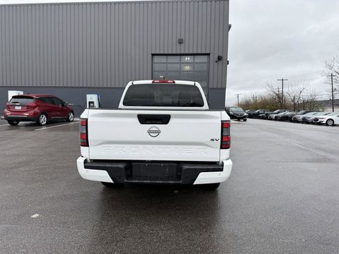 Used 2023 Nissan Frontier SV w/ Technology Package image 4