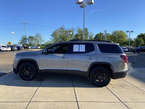 Used 2022 GMC Acadia AT4 w/ Technology Package image 7