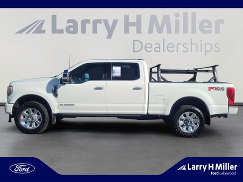 Used 2022 Ford F350 Platinum w/ FX4 Off-Road Package image 2