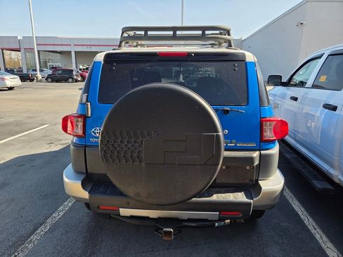 Used 2007 Toyota FJ Cruiser 4WD image 8