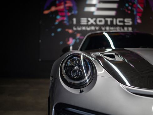 Used 2018 Porsche 911 GT2 RS image 19