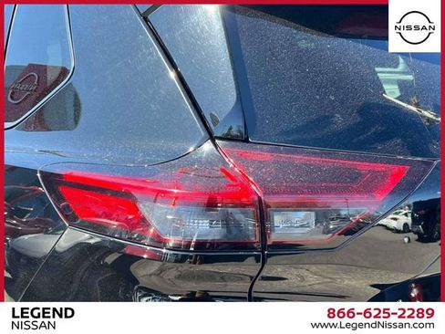 Certified 2023 Nissan Rogue SL w/ SL Premium Package image 9