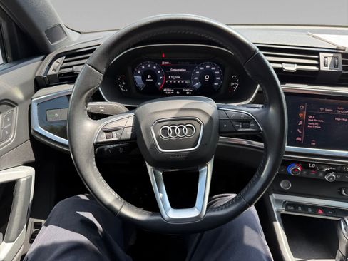 Used 2020 Audi Q3 2.0T Premium w/ Convenience Package AWD/4WD image 13