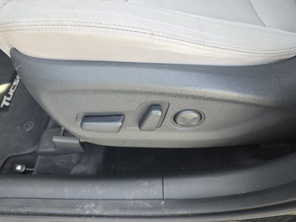 Used 2018 Hyundai Tucson SEL AWD/4WD image 17